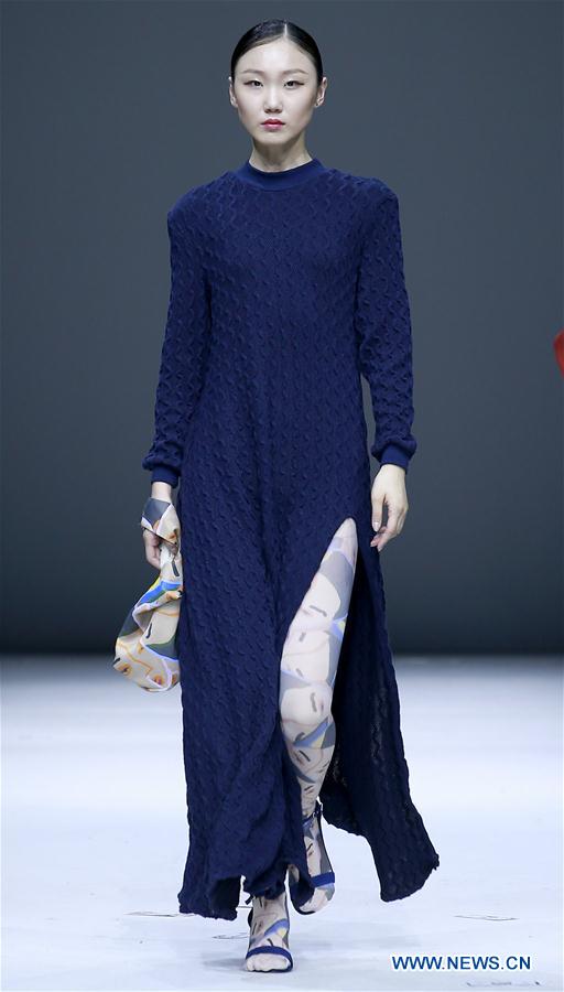 CHINA-BEIJING-GRADUATE FASHION WEEK (CN)