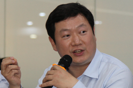 嘉實基金首席策略師、券商業務部總經理簡斌