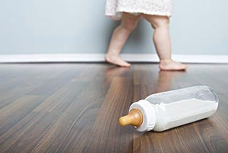 國內(nèi)新西蘭奶粉被指&ldquo;血統(tǒng)不純&rdquo; 市場(chǎng)一片嘩然