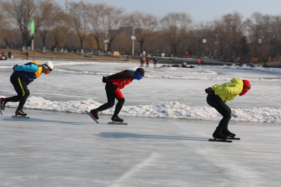 《冰場(chǎng)角逐》