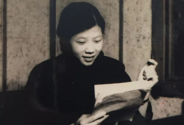 普通話推廣的重要時(shí)期，讀音以電臺(tái)為準(zhǔn)，播音員崗位責(zé)任重大，必須以身作則，多問出處。