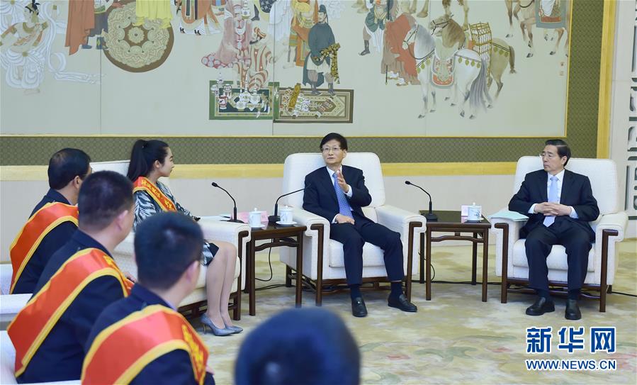 （XHDW）孟建柱會見買買提江&middot;托乎尼牙孜同志先進事跡報告團