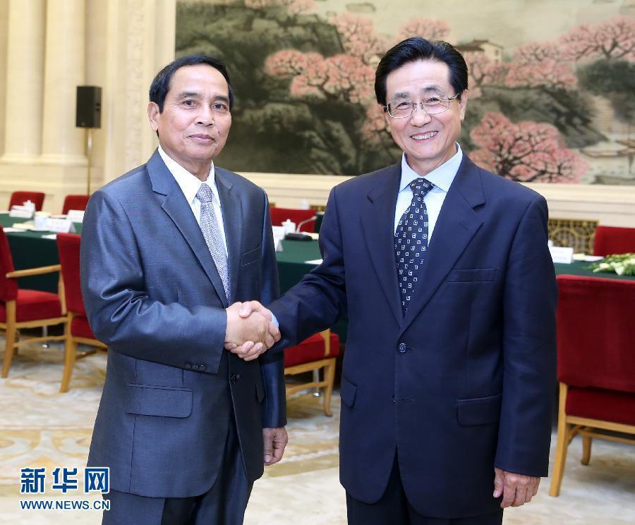 7月7日，中共中央書記處書記、中央紀委副書記趙洪祝在北京同老撾人民革命黨中央政治局委員、中央紀委書記、政府副總理本通率領(lǐng)的老撾人民革命黨代表團舉行工作會談。新華社記者 姚大偉 攝 