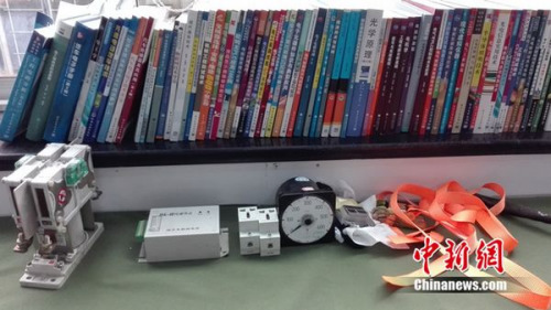 周勇工作室的一角。中新網 邱宇 攝