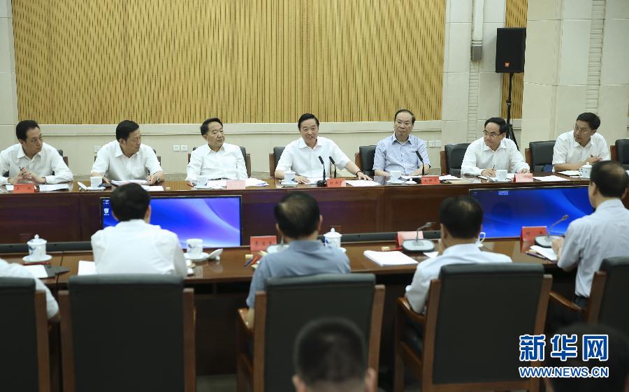 8月31日，中宣部在北京召開創(chuàng)新新聞傳播工作交流會(huì)，中共中央政治局委員、中央書記處書記、中宣部部長(zhǎng)劉奇葆出席會(huì)議并講話。新華社記者蘭紅光攝