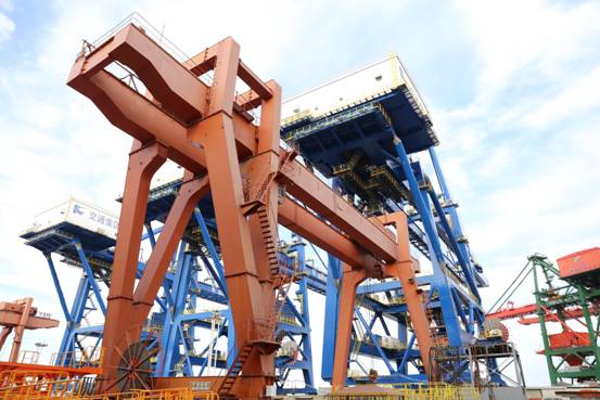 【大國工匠】工地的明燈:自學成才的裝配大師 341935289723014361.jpg