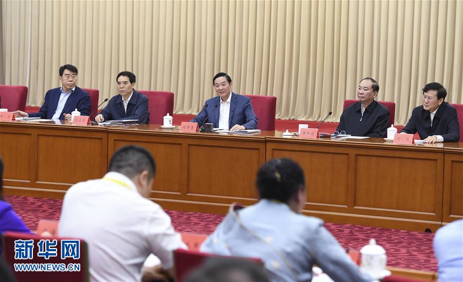 5月18日，中共中央政治局委員、中央書記處書記、中宣部部長劉奇葆在北京出席紀念新華書店成立80周年座談會并講話。 新華社記者 張領 攝