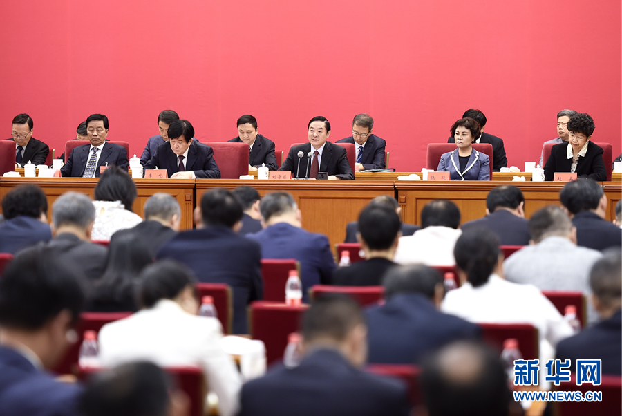 9月20日，中國電視藝術(shù)家協(xié)會(huì)第六次全國代表大會(huì)在北京召開。中共中央政治局委員、中央書記處書記、中宣部部長劉奇葆出席開幕式并講話。新華社記者 燕雁 攝