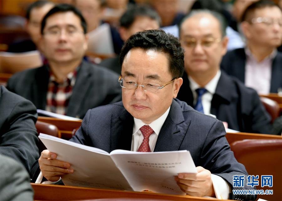 (兩會·履職影像記)(1)焦家良委員:傾聽民意 反映民生