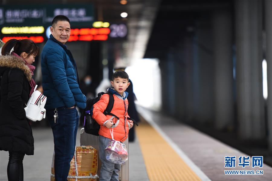 （關注春運）（6）春運中的&ldquo;萌寶寶&rdquo;
