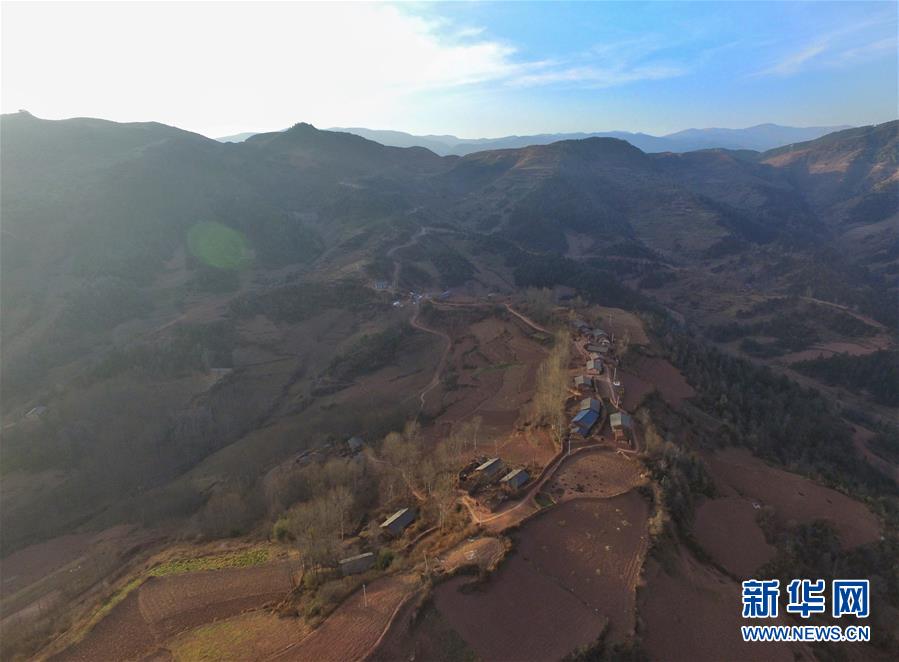 （新媒體專(zhuān)線）（1）我們對(duì)美好生活更加充滿信心&mdash;&mdash;習(xí)近平總書(shū)記春節(jié)前夕赴四川看望慰問(wèn)回訪記 