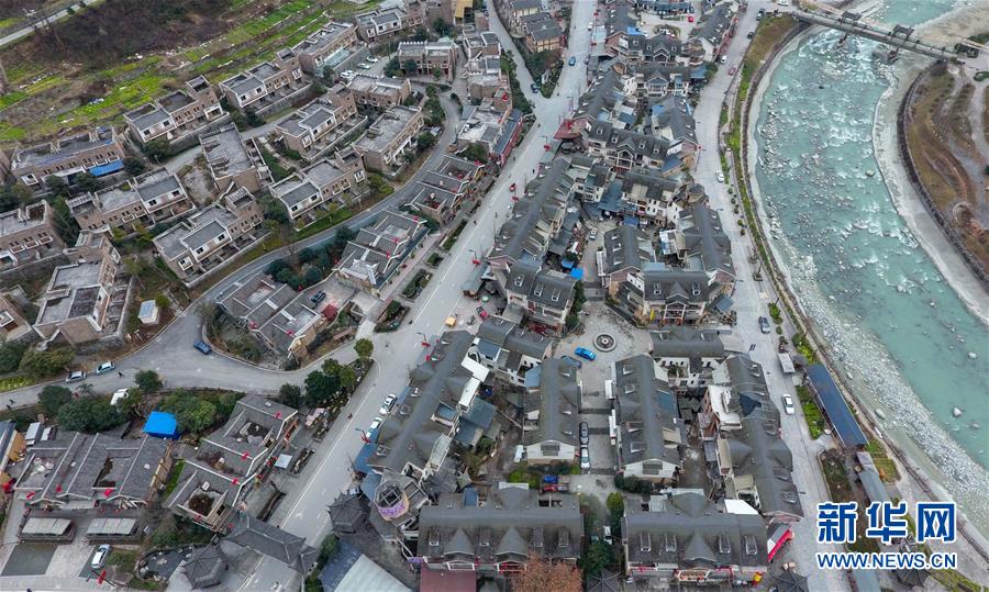 （新媒體專(zhuān)線）（3）我們對(duì)美好生活更加充滿信心&mdash;&mdash;習(xí)近平總書(shū)記春節(jié)前夕赴四川看望慰問(wèn)回訪記 