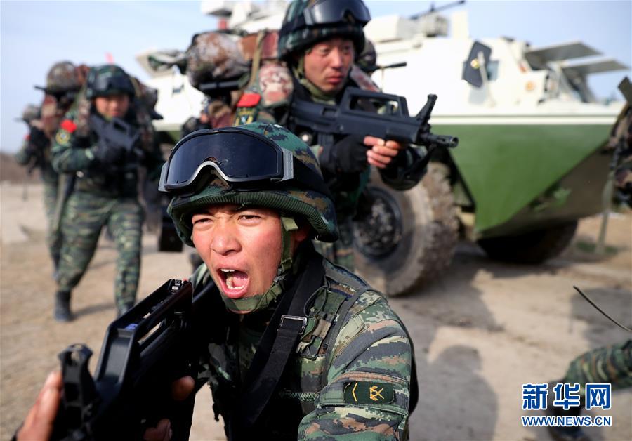 （軍事）（1）野外實戰 磨礪&ldquo;刀鋒&rdquo;