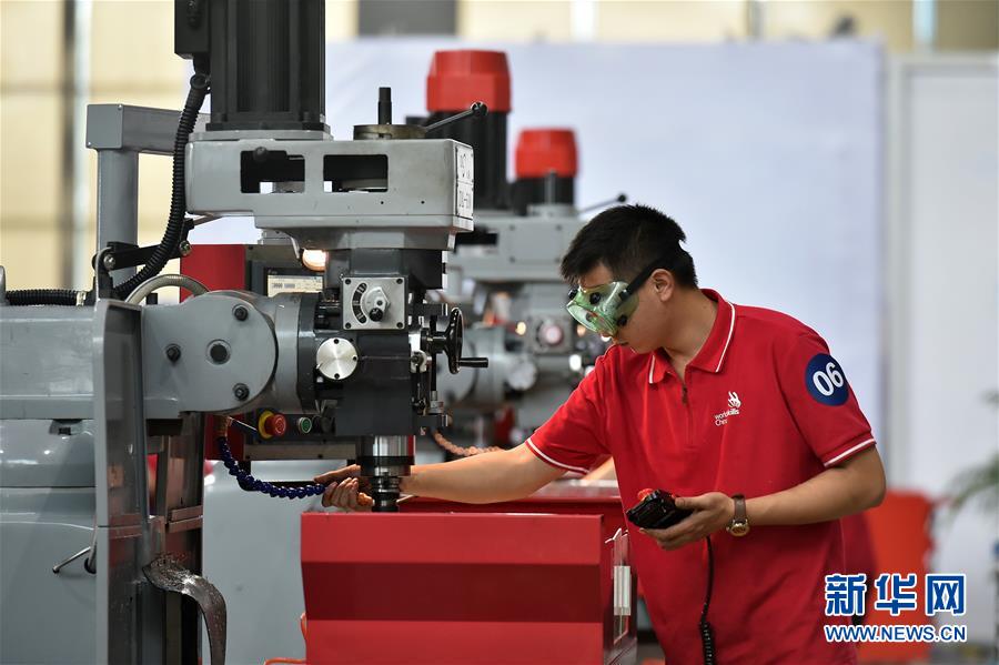 (新華全媒頭條·圖文互動)(4)上下合力,聚力破障,開辟“大國工匠”建設新格局