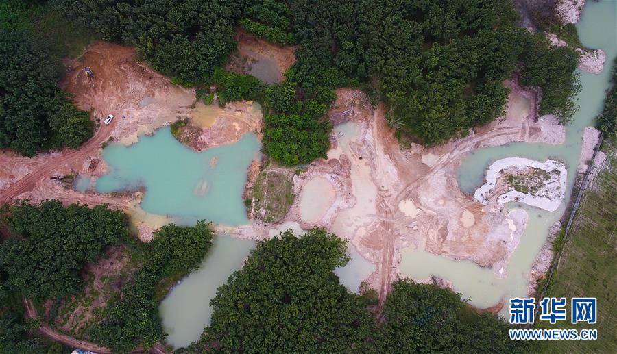 (新華視點(diǎn)·圖文互動(dòng))(1)小作坊“游擊”盜采、查處窩點(diǎn)“死灰復(fù)燃”,海南非法采砂緣何難止?