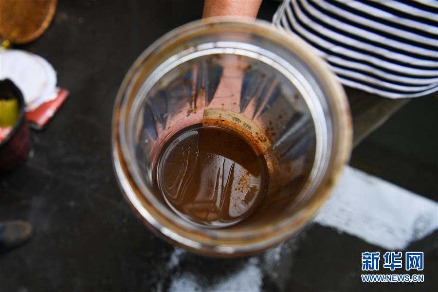 (新華視點(diǎn)·圖文互動(dòng))(3)小作坊“游擊”盜采、查處窩點(diǎn)“死灰復(fù)燃”,海南非法采砂緣何難止?