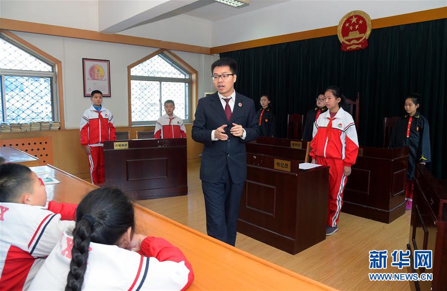 （新華全媒頭條&middot;圖文互動(dòng)）（7）開(kāi)啟全面依法治國(guó)新時(shí)代&mdash;&mdash;黨的十八大以來(lái)全面依法治國(guó)新成就述評(píng)