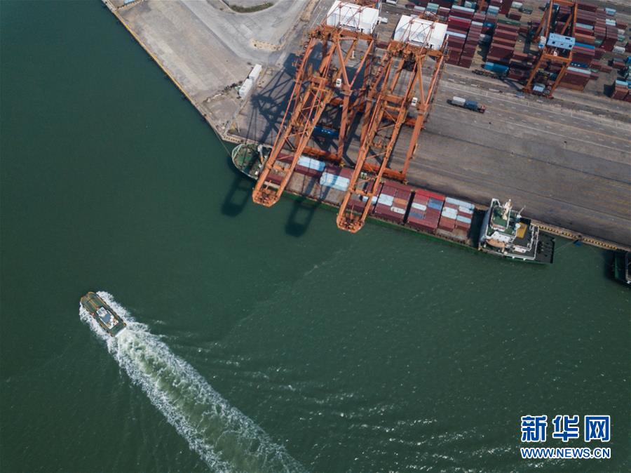 （新華全媒頭條&middot;圖文互動(dòng)）（輝煌60年&middot;壯美新廣西）（1）大開放引領(lǐng)歷史性跨越&mdash;&mdash;從壯鄉(xiāng)巨變看中國(guó)發(fā)展的力量