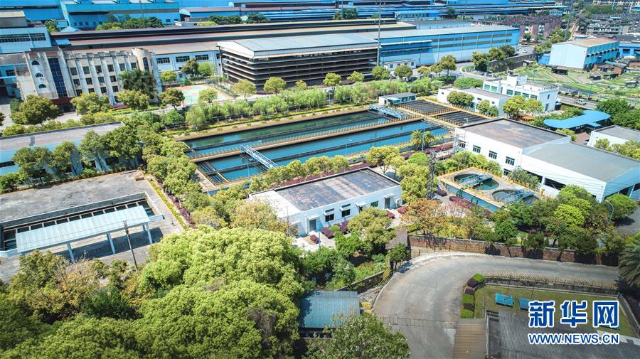 （在習(xí)近平新時(shí)代中國(guó)特色社會(huì)主義思想指引下&middot;慶祝改革開(kāi)放40周年&middot;綠色發(fā)展&middot;圖文互動(dòng)）（1）吹盡狂沙始到金&mdash;&mdash;綠色發(fā)展之&ldquo;金&rdquo;的故事 