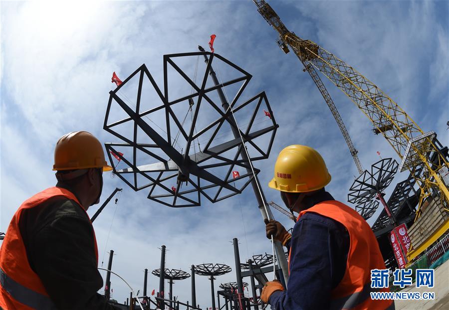 （新華全媒頭條&middot;圖文互動）（2）領航！向著高質量發展堅定前行&mdash;&mdash;以習近平同志為核心的黨中央引領中國經濟發展述評