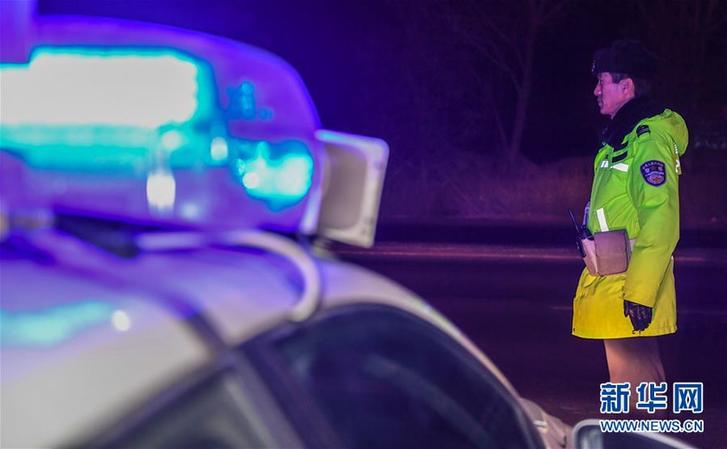 (圖文互動)(5)一夜寒風話新年——極寒跨年夜里的勞動者之歌