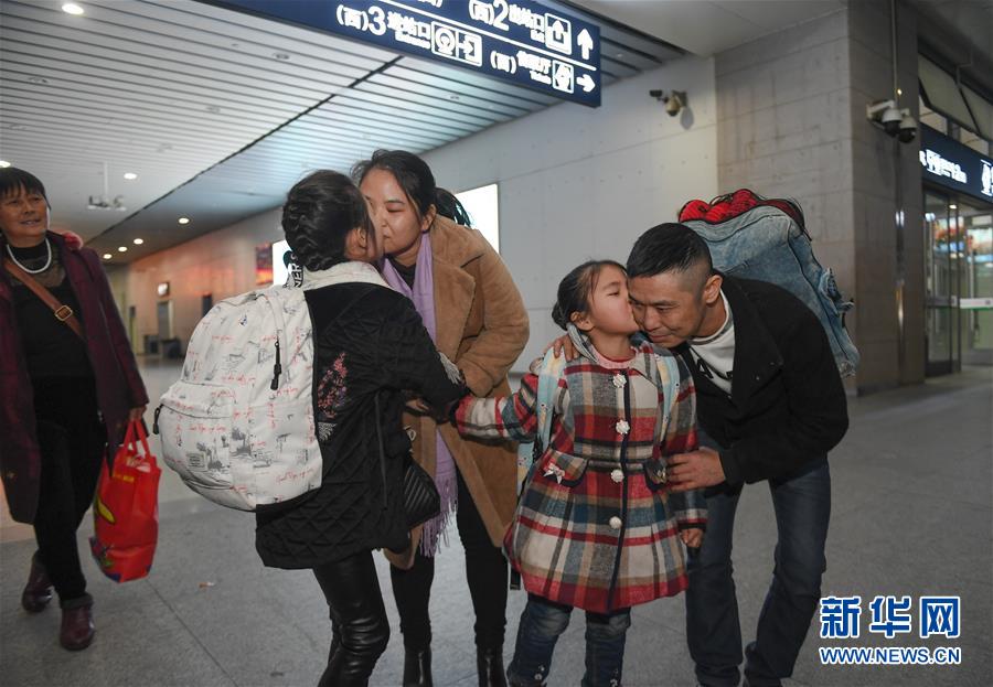 （新華全媒頭條&middot;春運高峰&middot;圖文互動）（8）感受春運新變化 