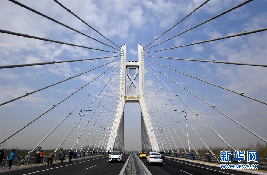 （在習(xí)近平新時(shí)代中國特色社會(huì)主義思想指引下&mdash;&mdash;新時(shí)代新作為新篇章&middot;圖文互動(dòng)）（5）梗阻的&ldquo;血脈&rdquo;通了 彼此的心拉近了&mdash;&mdash;京津冀&ldquo;斷頭路&rdquo;打通記