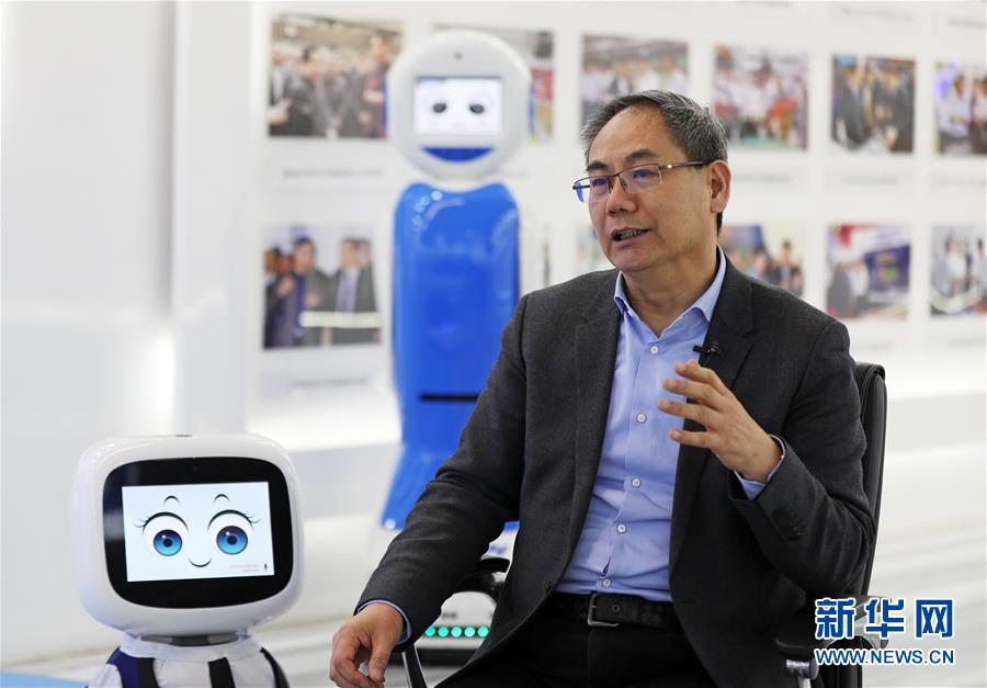 （愛國情 奮斗者&middot;圖文互動）（2）青春，就是用來奮斗的&mdash;&mdash;記沈陽新松機器人自動化股份有限公司創始人兼總裁曲道奎