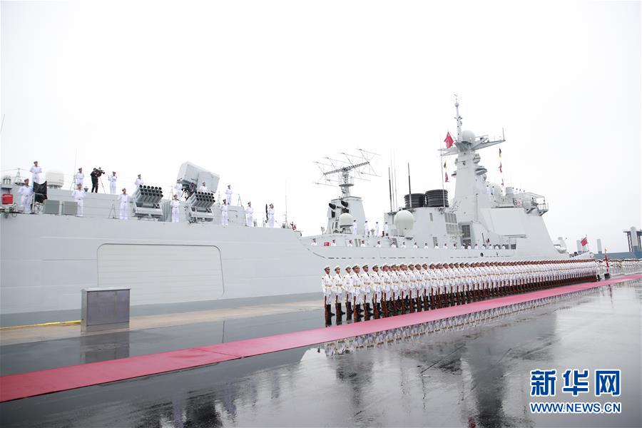 (新華全媒頭條·人民海軍70年·圖文互動)(2)奏響新時代海上和平樂章——人民海軍成立70周年海上閱兵活動紀實