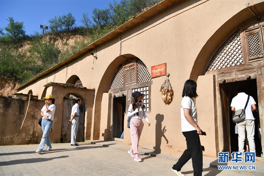 （新華全媒頭條&middot;壯麗70年&middot;奮斗新時代&mdash;&mdash;記者再走長征路&middot;圖文互動）（9）紅星，從這里照耀中國&mdash;&mdash;陜北見證中國革命的歷史轉折