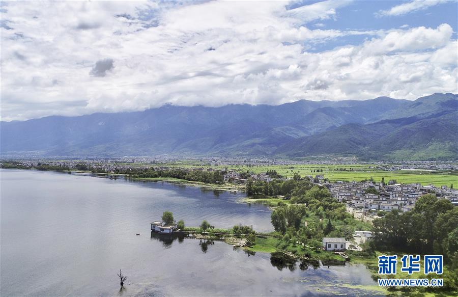 （在習近平新時代中國特色社會主義思想指引下&mdash;&mdash;新時代新作為新篇章&middot;總書記關心的百姓身邊事&middot;圖文互動）（2）留住鄉愁 綻放新顏&mdash;&mdash;傳統村落保護激發鄉村活力