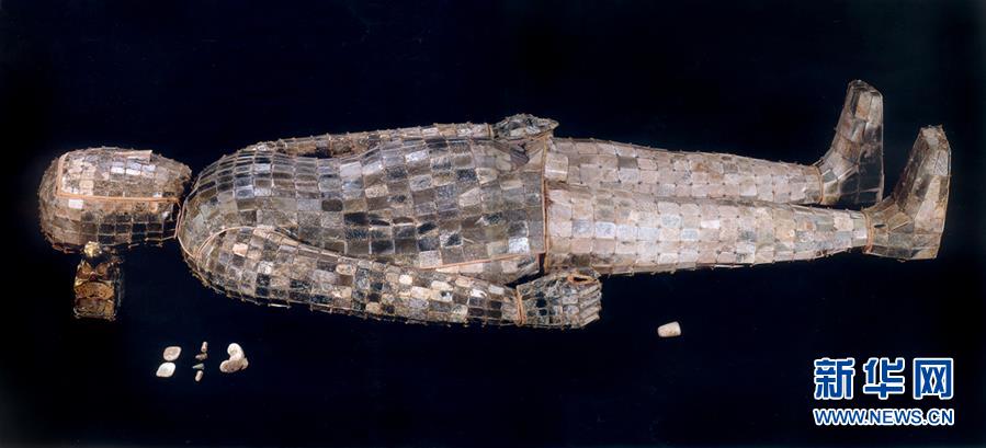 （新華調(diào)查&middot;新中國(guó)考古重大發(fā)現(xiàn)&middot;圖文互動(dòng)）（6）滿(mǎn)城漢墓：點(diǎn)一盞長(zhǎng)信宮燈，看不盡金縷玉衣