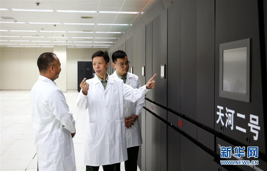 （圖文互動）（8）為了&ldquo;中國號&rdquo;巨輪揚帆遠航&mdash;&mdash;中國共產黨領導下的人民軍隊忠于祖國、服務人民啟示錄