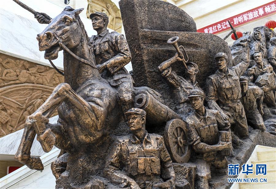 （新華全媒頭條&middot;圖文互動）（3）同心筑夢映天山&mdash;&mdash;新疆70年改革發展穩定述評