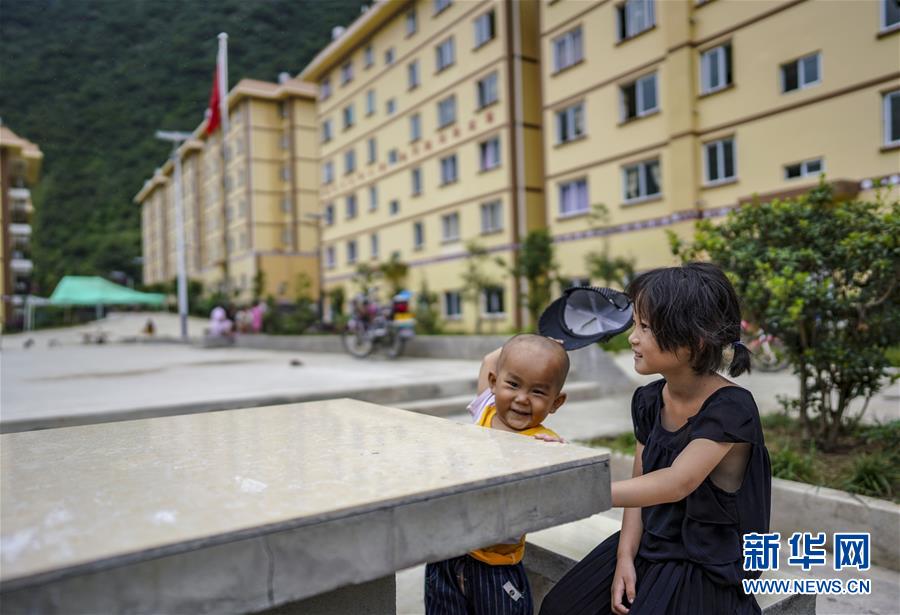 (新華全媒頭條·決戰決勝脫貧攻堅·圖文互動)(9)為了人與自然和諧共生——云南“三江并流”地區決戰精準脫貧的“生態畫卷”