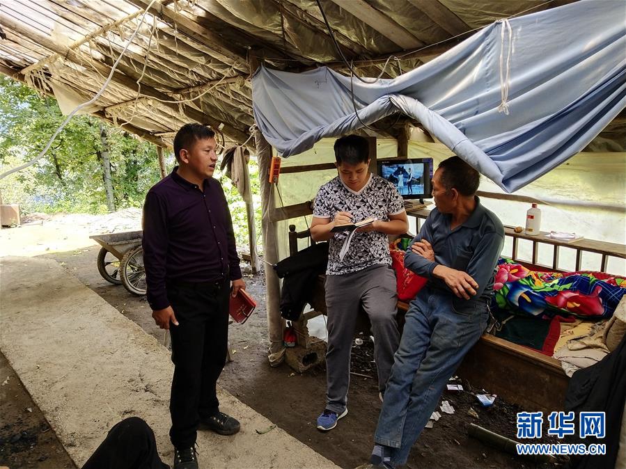 （新華全媒頭條&middot;圖文互動）（5）永不歸來的&ldquo;戰士&rdquo;&mdash;&mdash;追記倒在脫貧攻堅一線的貴州沿河縣駐村第一書記文偉紅