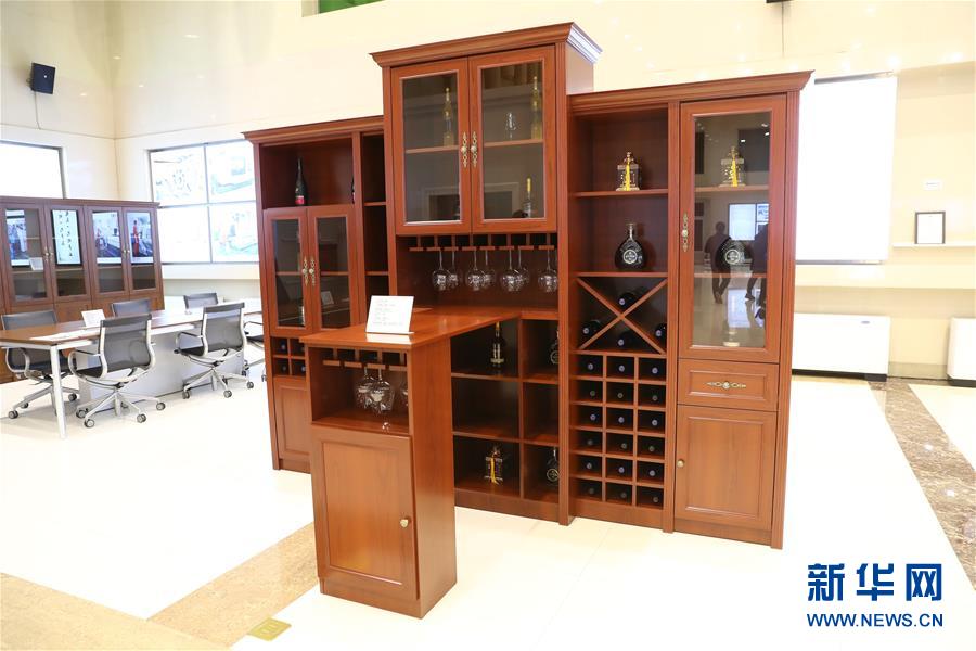 （四中全會精神在基層&middot;圖文互動）（1）老工業城市&ldquo;明星產品&rdquo;的昔與今