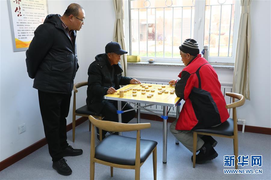 （四中全會精神在基層&middot;圖文互動）（6）棚改區(qū)的民生新事：給回遷居民補上康養(yǎng)服務短板