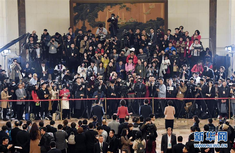 （兩會&middot;面對面）（12）全國政協(xié)委員接受采訪