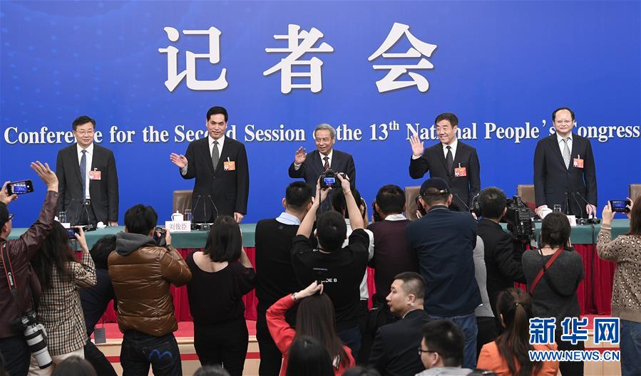 (兩會·XHDW)(1)全國人大相關(guān)負責(zé)人就“人大立法工作”答記者問