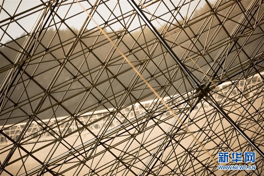 (新華全媒頭條·圖文互動)(11)星辰大海,才是它的征途——“中國天眼”通過國家驗收正式開放運行