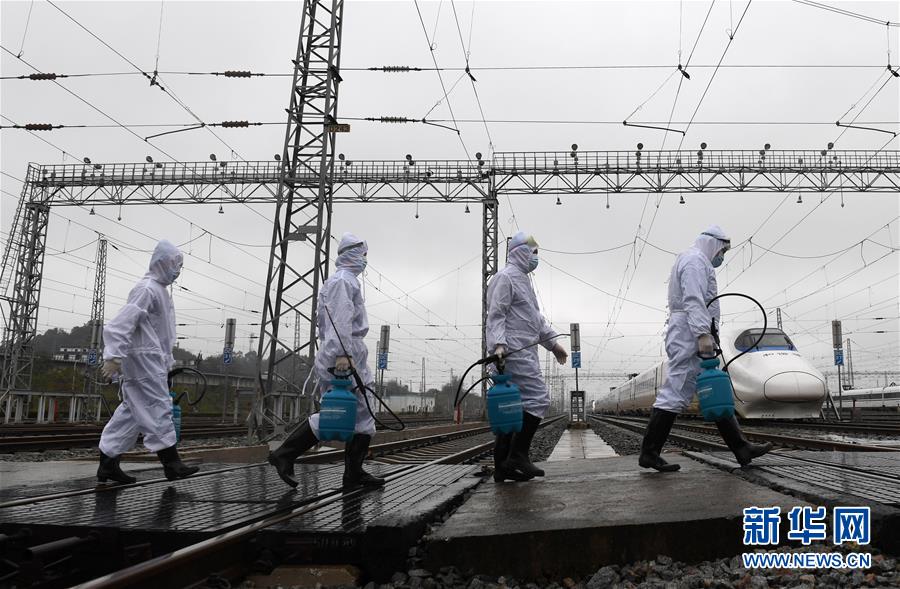 (新華全媒頭條·圖文互動(dòng))(4)以法治為綱 聚保障之力——在法治軌道上推進(jìn)疫情防控紀(jì)實(shí)