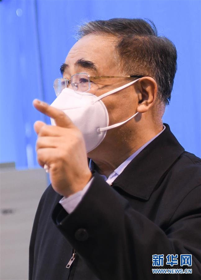 (聚焦疫情防控·圖文互動(dòng))(4)“治療輕癥患者中西醫(yī)結(jié)合很有效,不鼓勵(lì)人人吃藥來預(yù)防”——專訪中國(guó)工程院院士、天津中醫(yī)藥大學(xué)校長(zhǎng)張伯禮