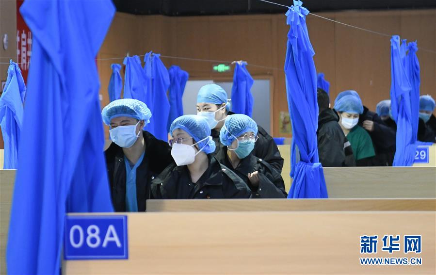 （新華全媒頭條&middot;圖文互動）（16）托舉生命的方舟&mdash;&mdash;方艙醫(yī)院建設記