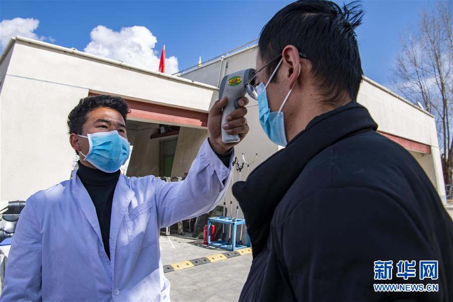 （新華全媒頭條&middot;圖文互動）（8）血脈同心 共盼春來&mdash;&mdash;疫情阻擊戰中的雪域故事