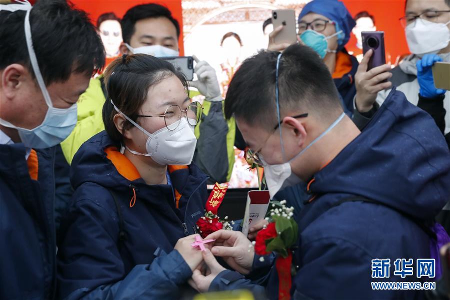 （新華全媒頭條&middot;圖文互動）（3）赤子之歌&mdash;&mdash;記奮戰在抗疫一線的90后白衣戰士