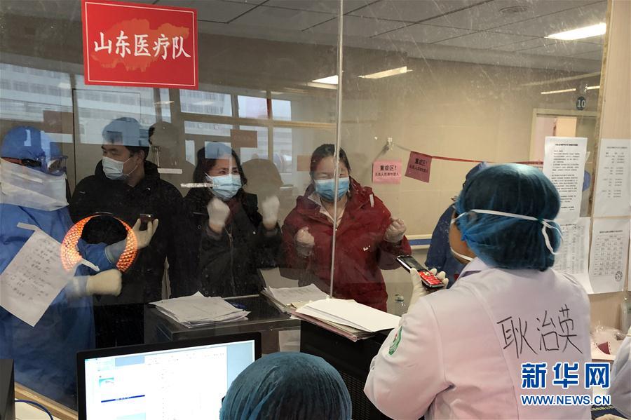 （一線抗疫群英譜&middot;圖文互動）（3）耿治英：盼早日重返&ldquo;戰場&rdquo;滅疫魔