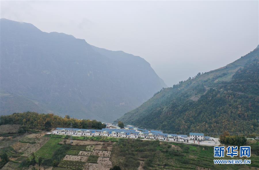 (決戰決勝脫貧攻堅·圖文互動)(3)幸福村里的“窮支書”