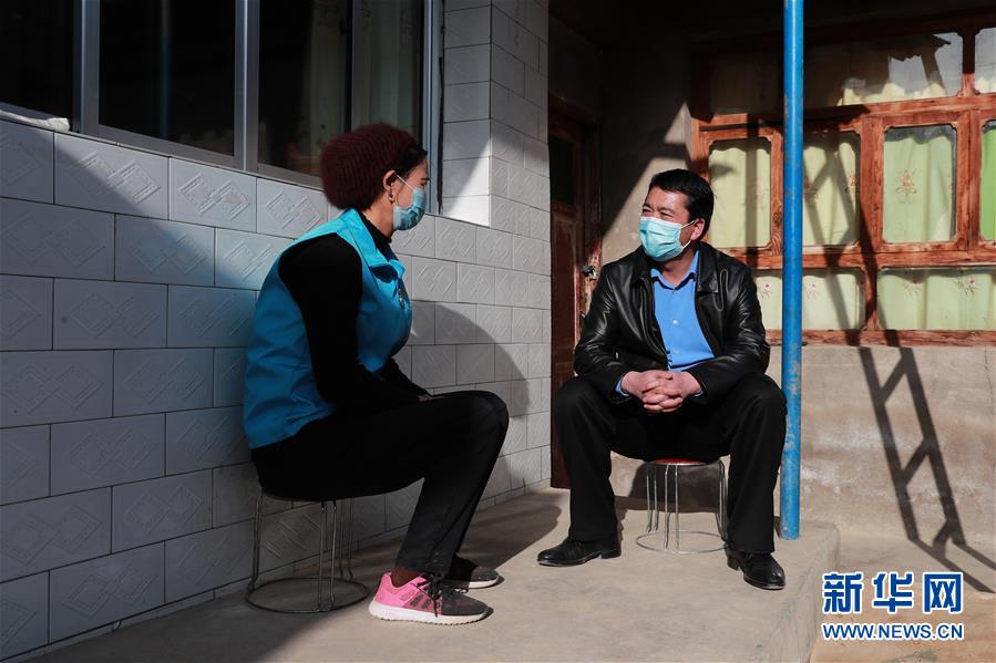 （新華全媒頭條&middot;圖文互動）（4）特殊時期，他們這樣履職&mdash;&mdash;全國人大代表這個春天在行動