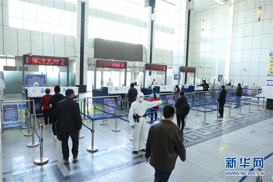 （聚焦疫情防控&middot;圖文互動）（2）中哈霍爾果斯國際邊境合作中心中方區(qū)域恢復(fù)運(yùn)營